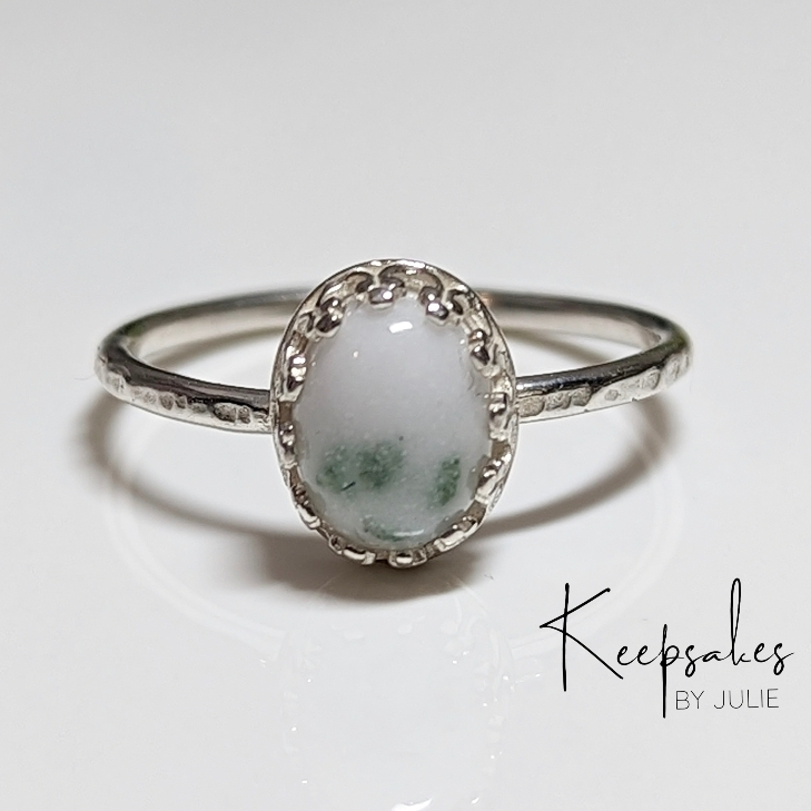 8x6mm Oval Sterling Silver Crown ring