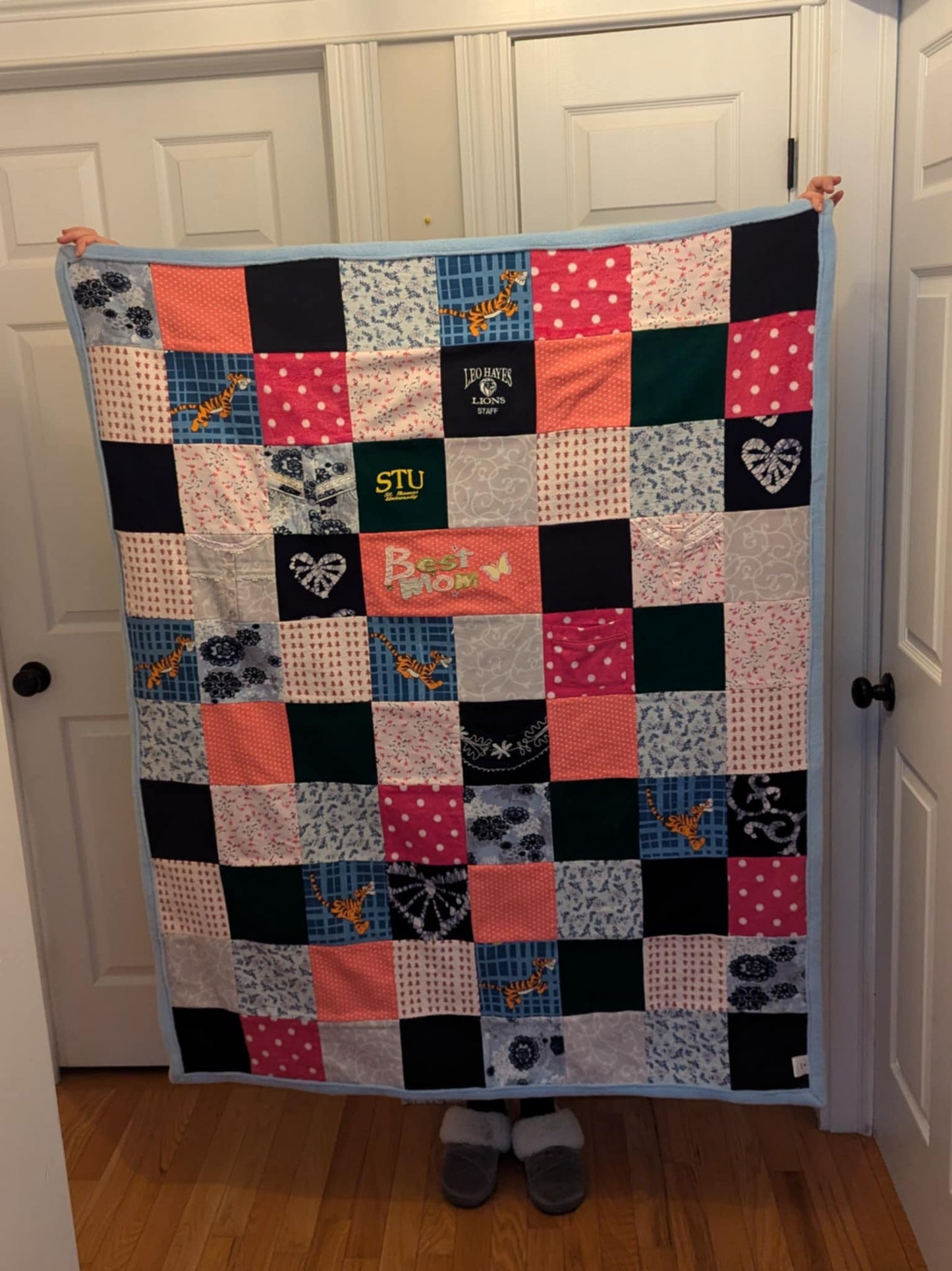 Throw size blanket - For information only