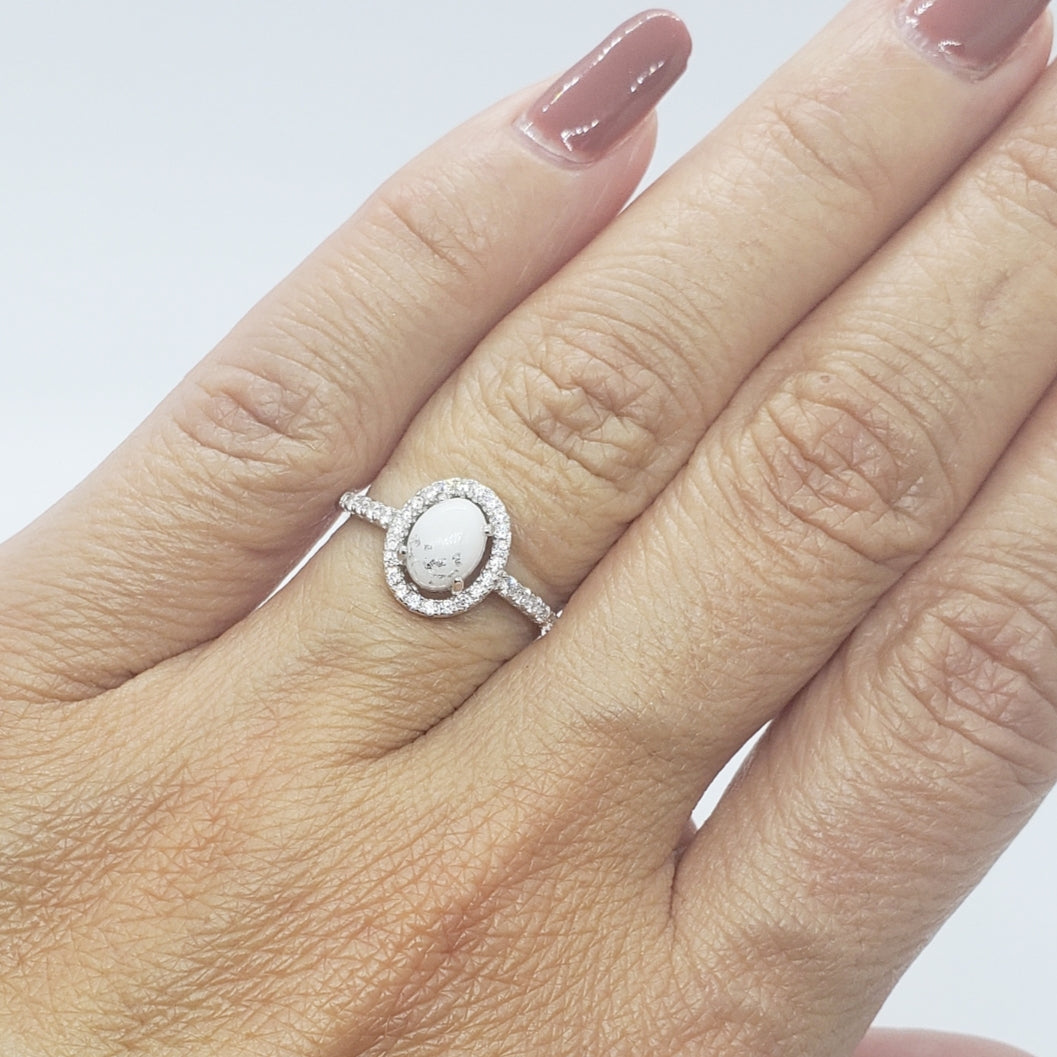 Camryn Halo Oval ring