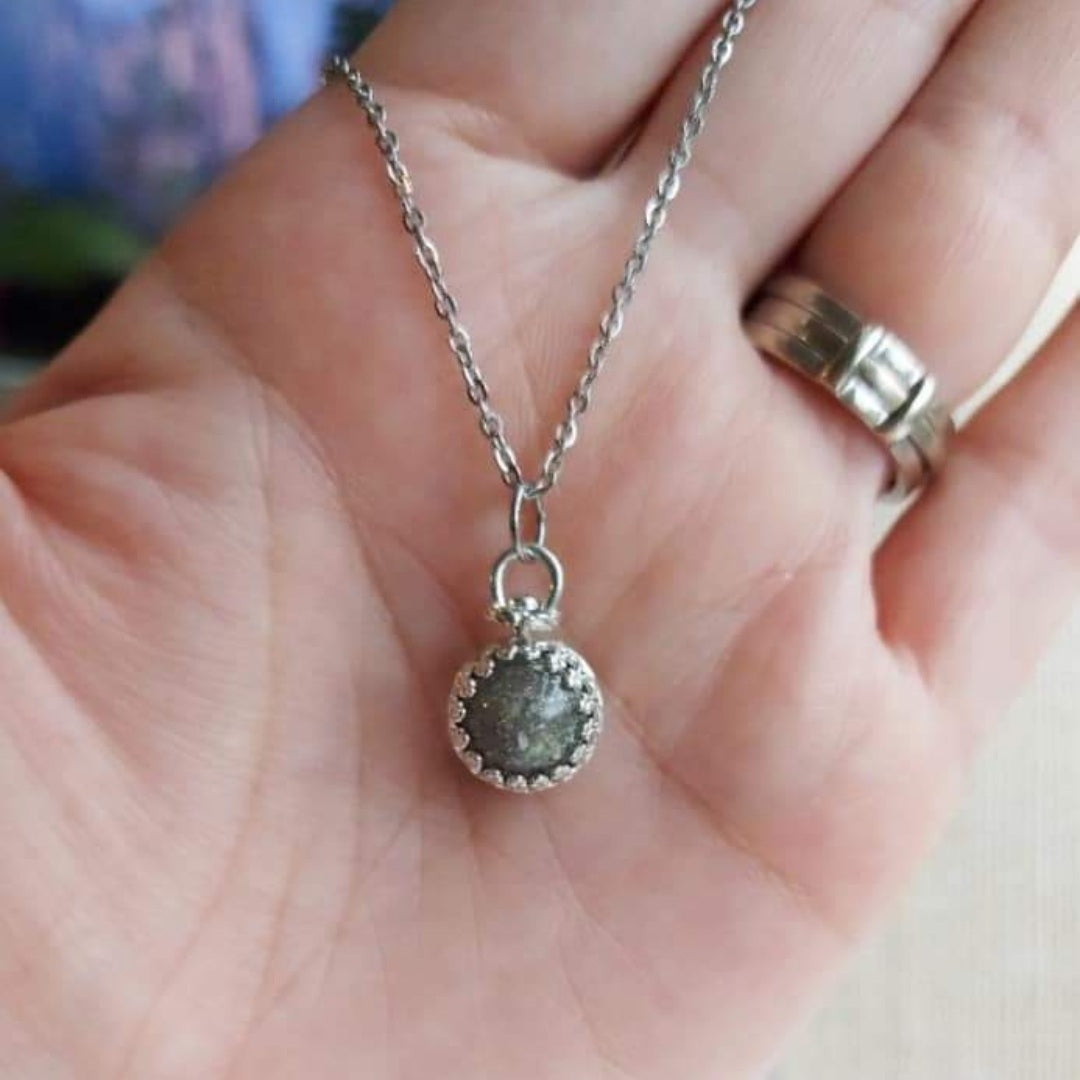 10 mm Pearl sterling silver pendant