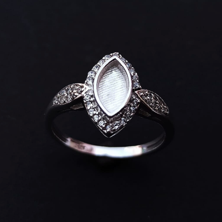 Marquise Halo ring