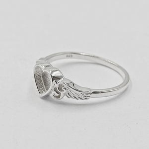 Angel Wings Heart ring