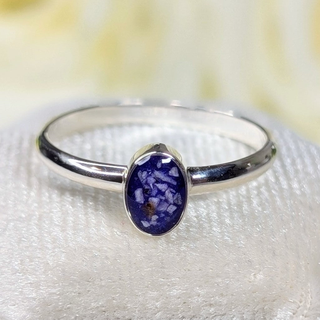 4x6mm Dainty Oval Ring