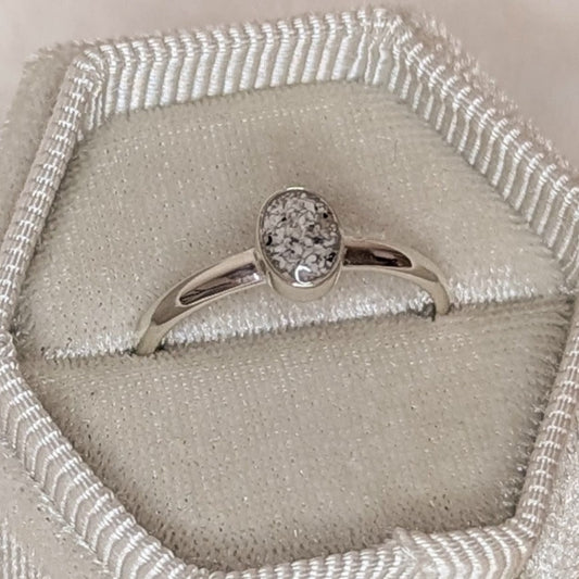 4x6mm Dainty Oval Ring