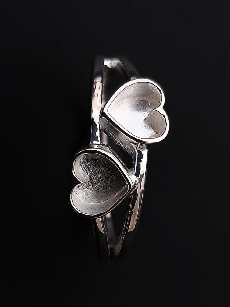 Double Heart ring - 6mm hearts
