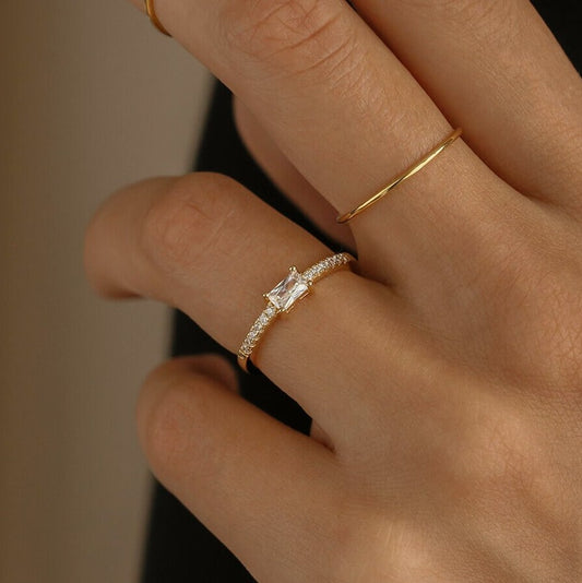 Heavenly Hidden Minimal Baguette Ring