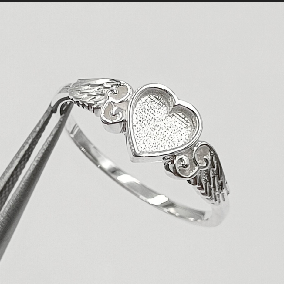 Angel Wings Heart ring