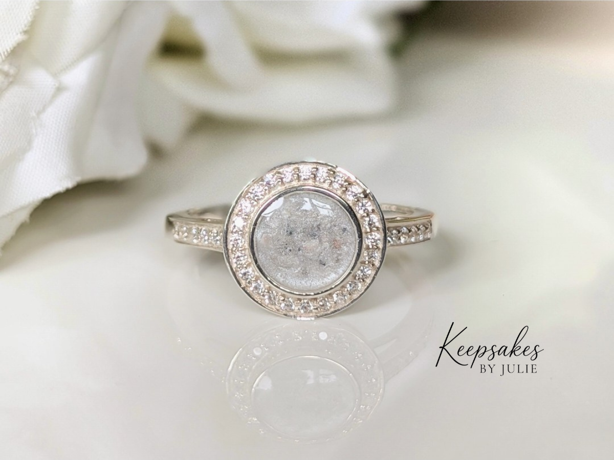 Round Halo ring - 8mm bezel