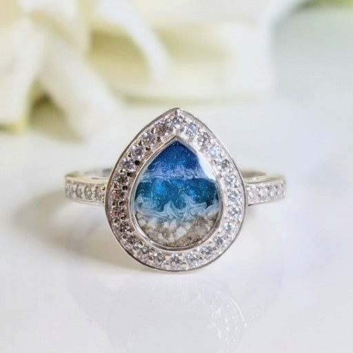 Pear shaped Halo ring - 7x9 mm bezel