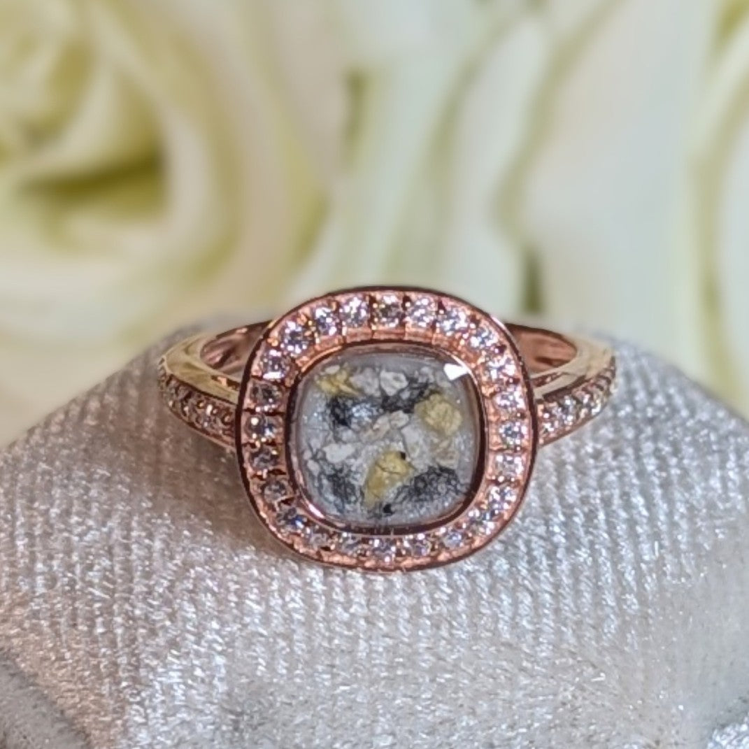 Cushion Halo ring - 7mm bezel