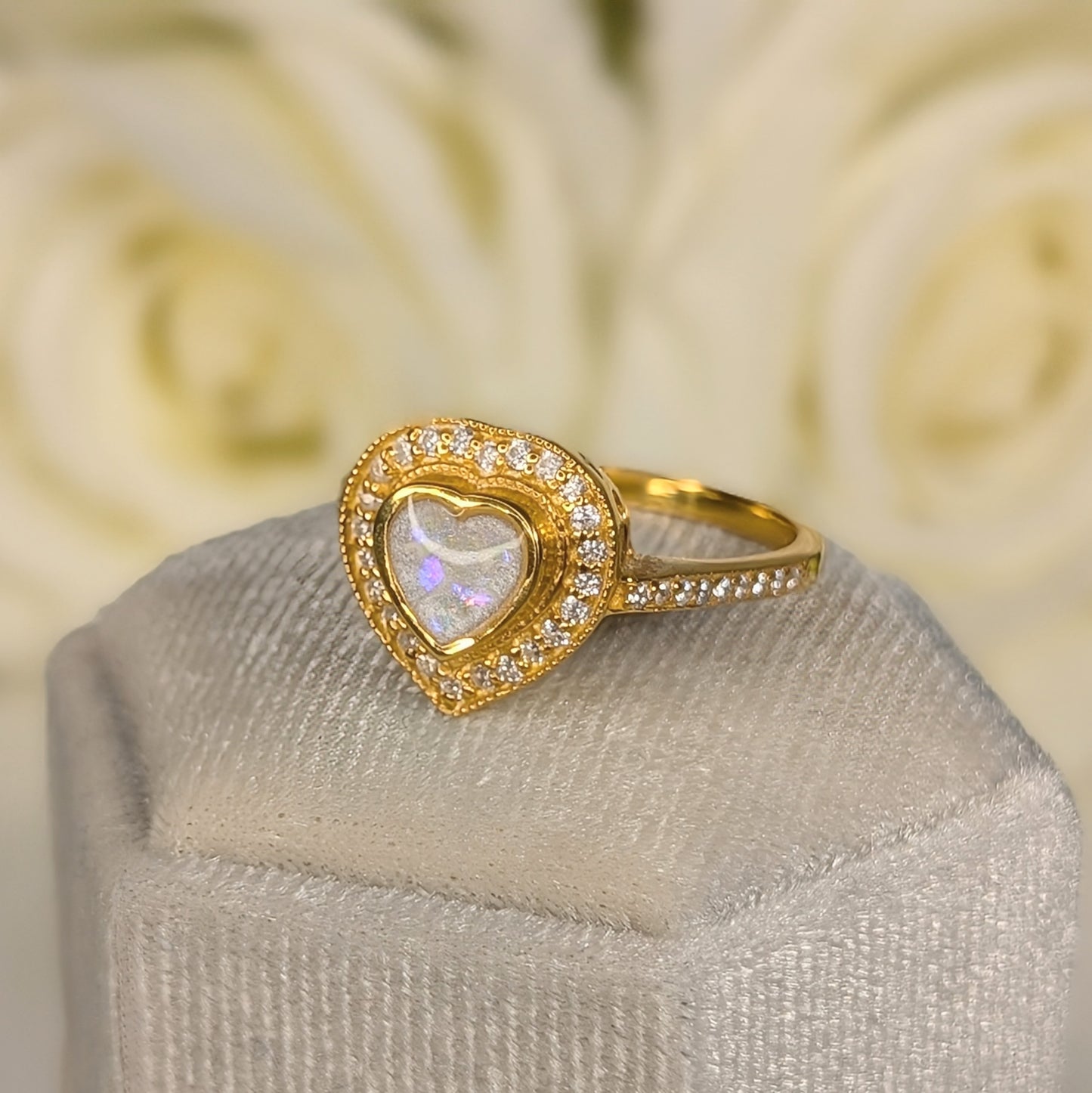 Halo Heart ring - 6mm Heart