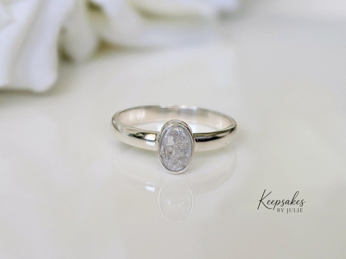 4x6mm Dainty Oval Ring