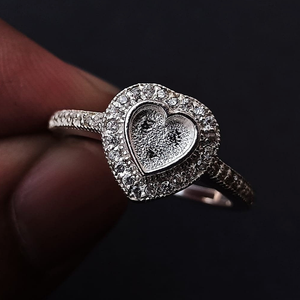 Halo Heart ring